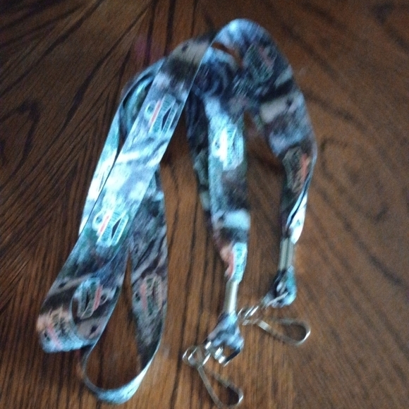 Two Mossy Oak Real Country Lanyards NWOT - Picture 2 of 4